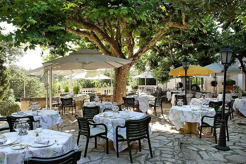 Auberge De Noves Domaine Du Deves 4*,